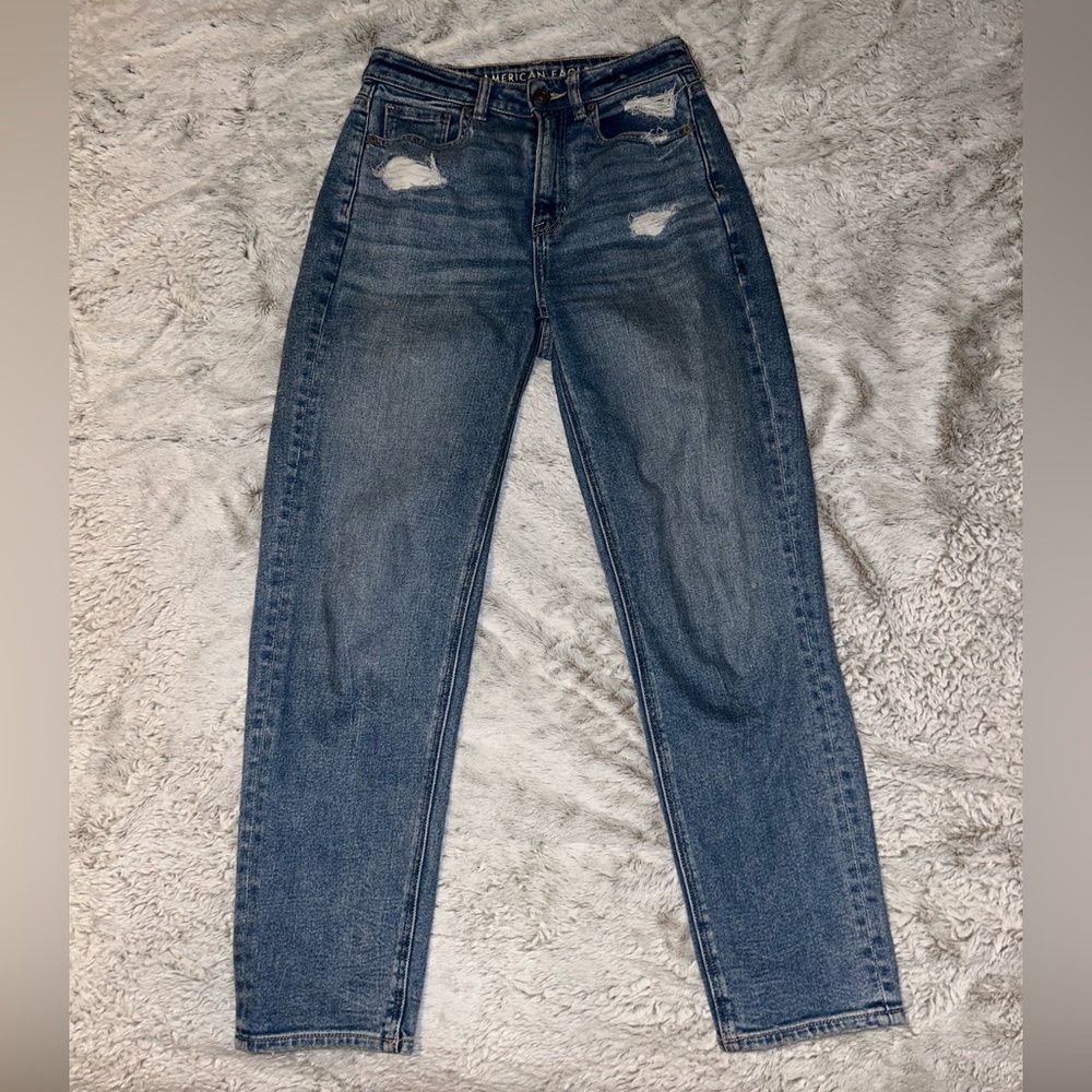 American Eagle Mom Straight Jean Size 2